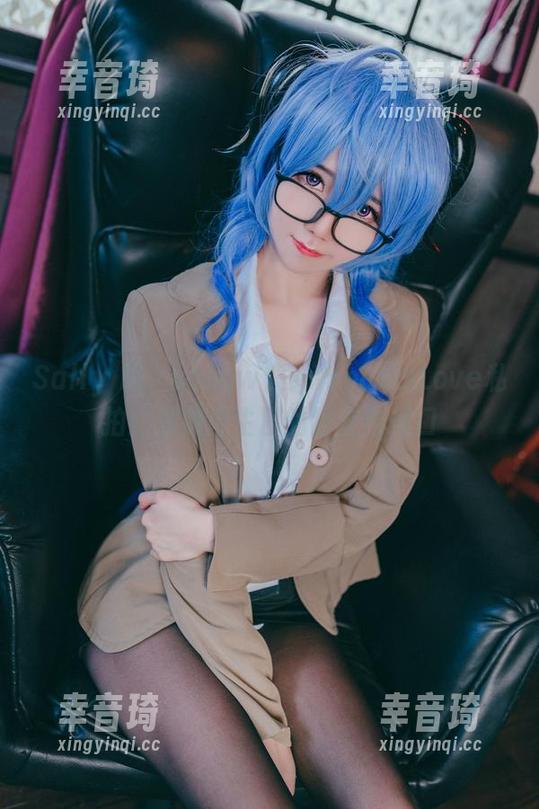 Sally Dorasnow紫叶WhatisLove私拍：双鱼座生日的狂欢与拗口